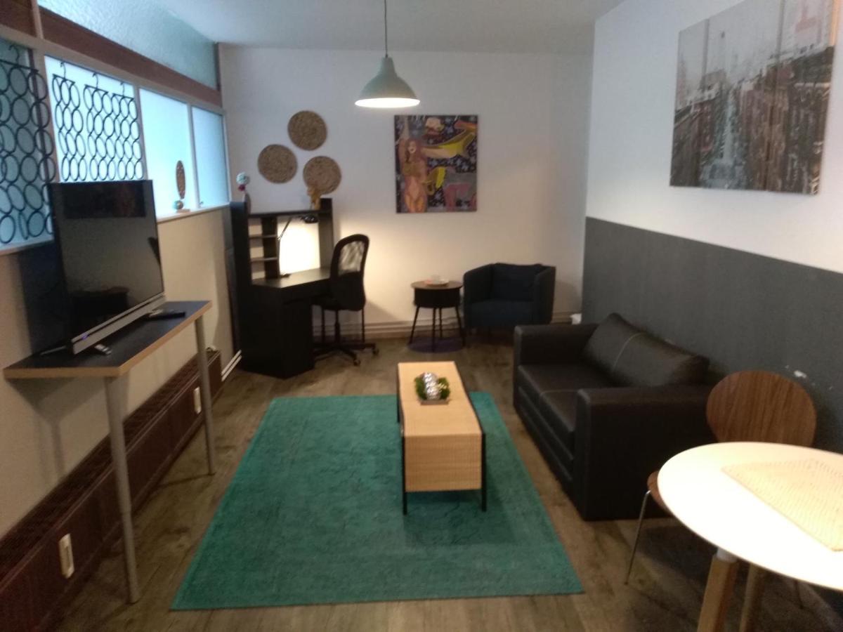 Stylisches Innenstadtappartement Graz Esterno foto